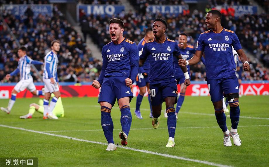 曾是他心仪 曾是他心仪