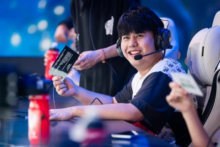 这不仅回应 这不仅回应